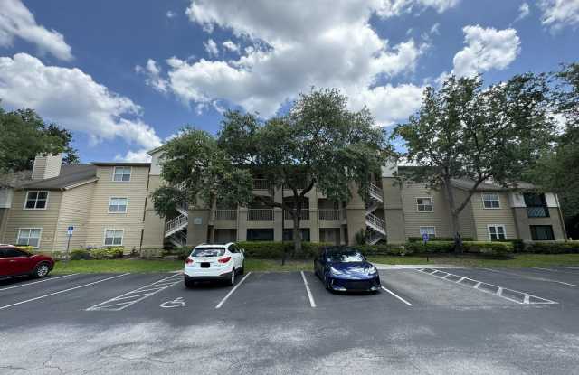 19 ARBOR CLUB Drive