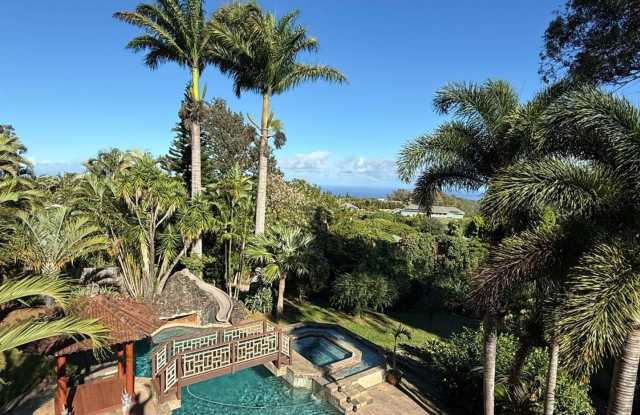 Spacious Haiku Home w/ Pool, Hot Tub, Lofts, Lanais, Ocean & Jungle Views