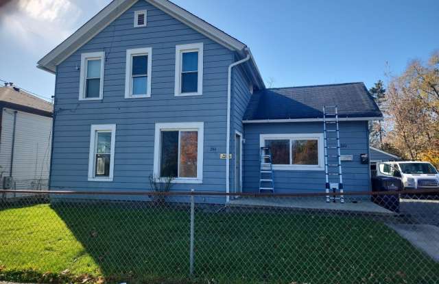 264 N Jackson Street unit: 2