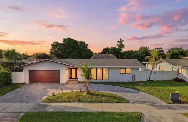 1415 West Camino Real