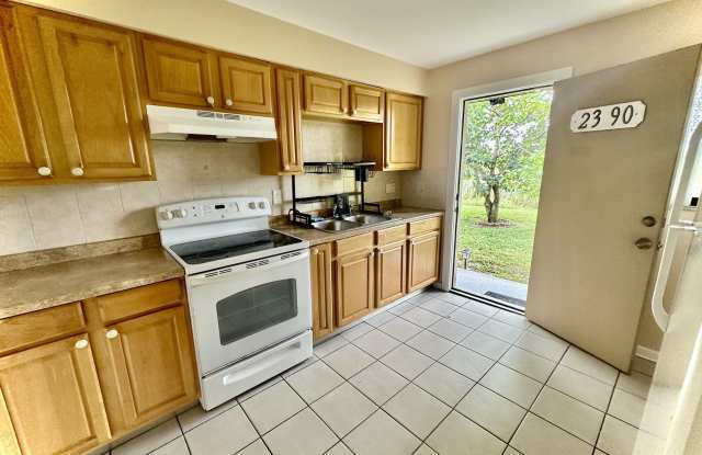 2390 N Tropical Trail