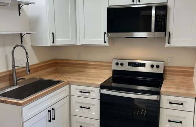 Photo of 984 Mission Drive