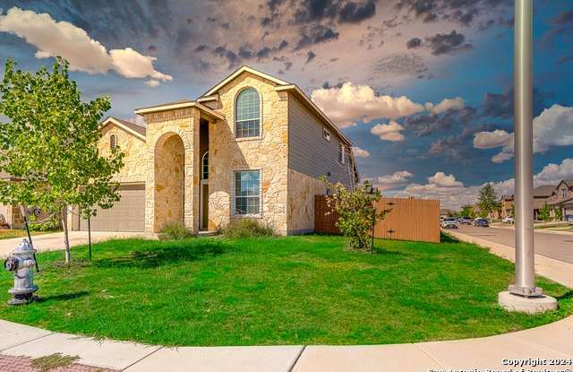 2307 Clover Ridge
