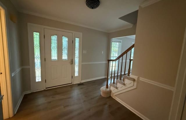 3310 APPLEGROVE Court