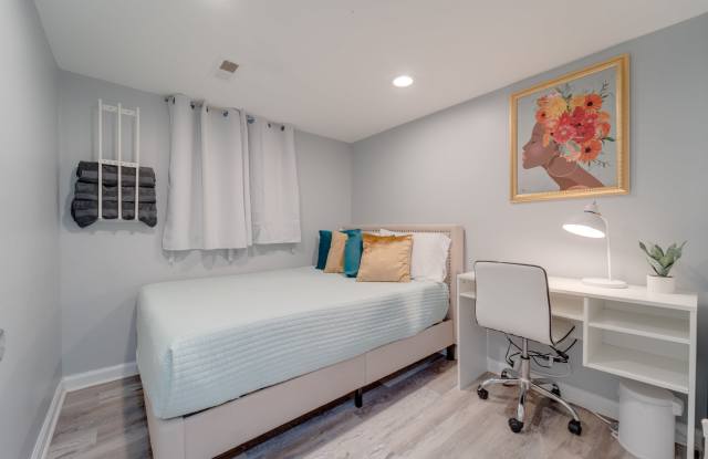 325 57th Street NE - 2Apt. 1