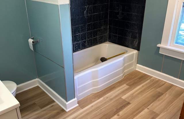 1320 Wilson Place Northwest