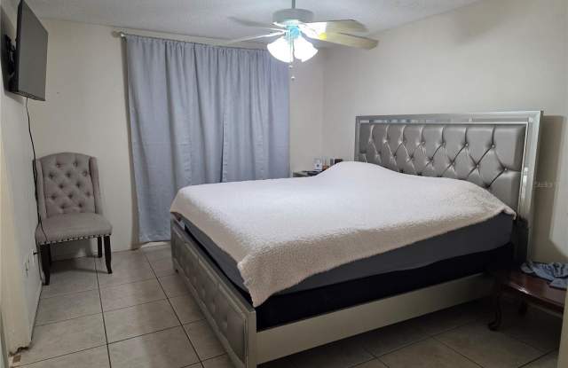 8810 COVERED BRIDGE COURT