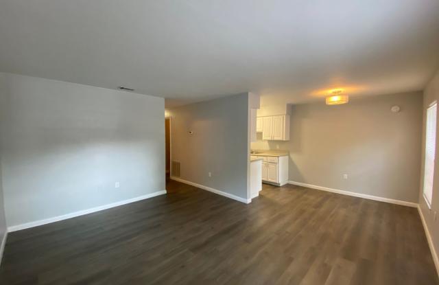 2232 SW 39th Drive - Unit D