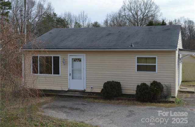 Photo of 736 Mocksville Highway