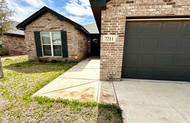 Like new property - 7211 23rd Street, Lubbock, TX 79407