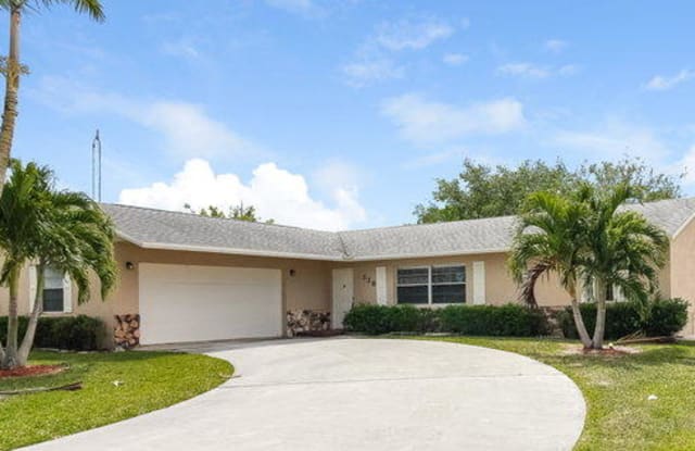 138 Dove Circle - 138 Dove Circle, Royal Palm Beach, FL 33411