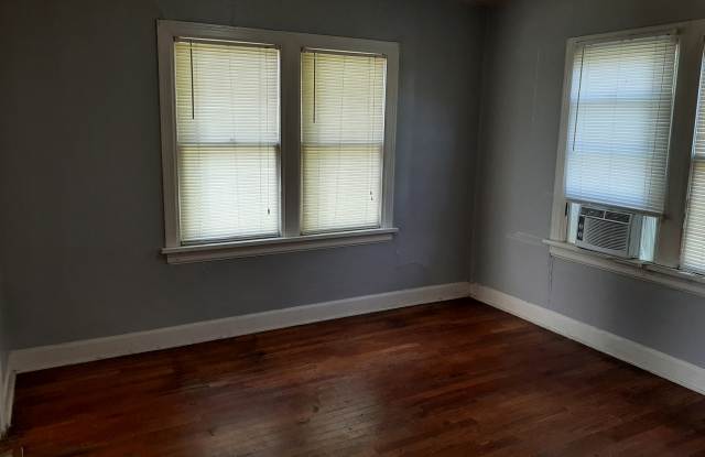 418 South Gray Street