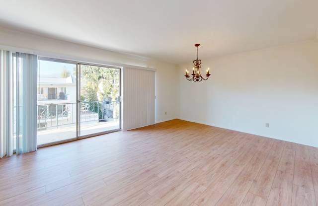 Top Floor 2 Bed, 2 Bath Condo For Rent on California Blvd in Pasadena - Close to Cal Tech!