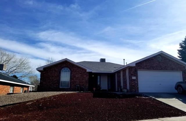 4332 Los Metates Road NW - 4332 Los Metates Road Northwest, Albuquerque, NM 87120