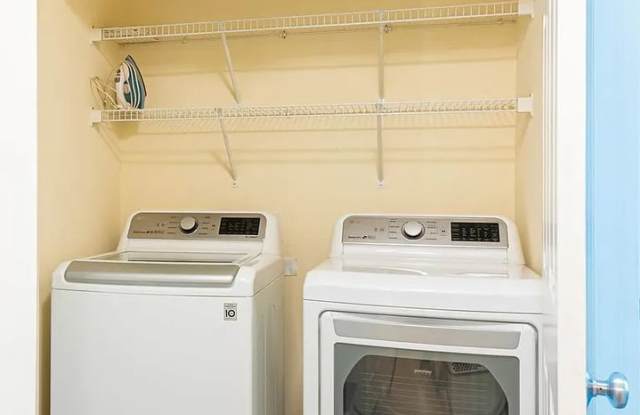 Room in 3 Bedroom Home at Raj St