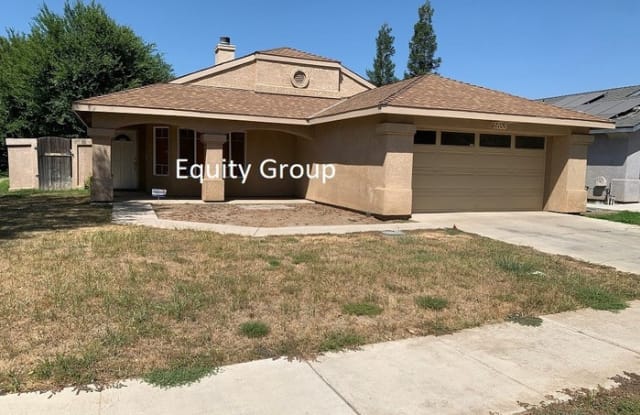 2053 North Steven Avenue - 2053 N Steven Ave, Farmersville, CA 93223