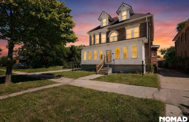 Charming 1BR apartment in Detroit