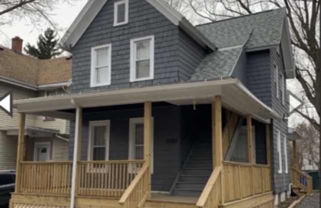 1225 S. Plymouth Ave. #2