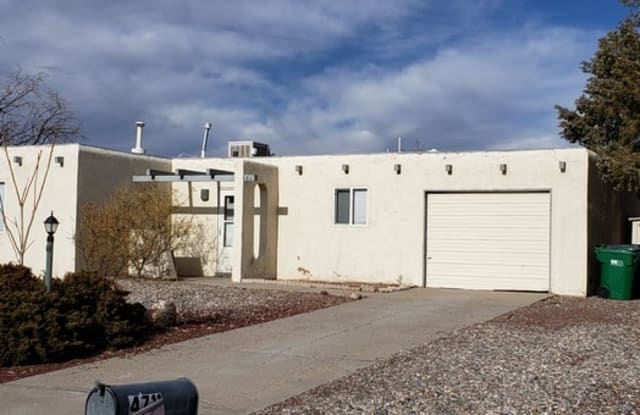 4711 El Hachero Court Southeast - 4711 El Hachero Court Southeast, Rio Rancho, NM 87124