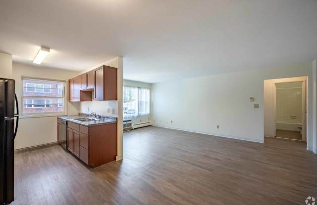 Gateway Trail Apartments