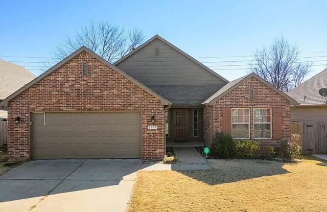 1911 W Canton Pl - 1911 West Canton Place, Broken Arrow, OK 74012