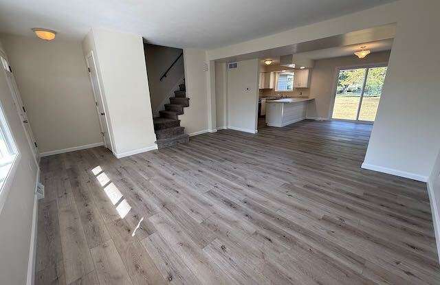 6926 North Flamingo Court