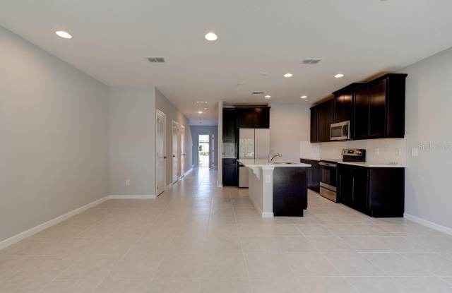 263 CAPE HONEYSUCKLE PLACE