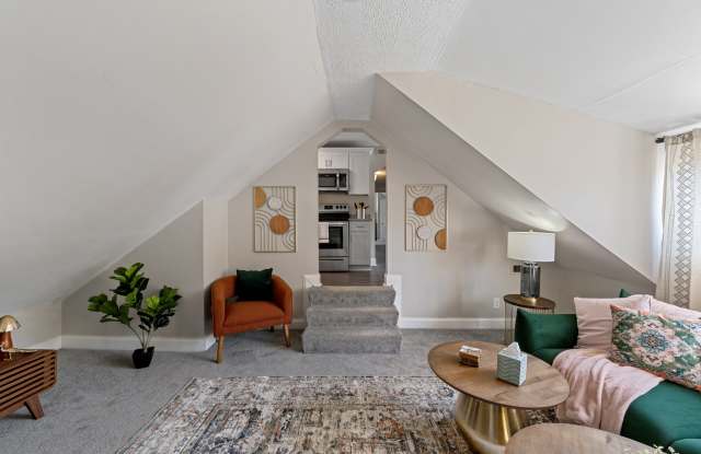 3820 Essex Circle Unit B - 1