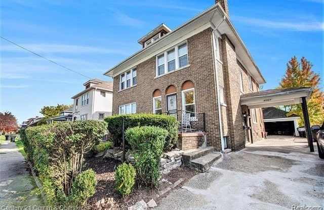 2327 Sturtevant Street