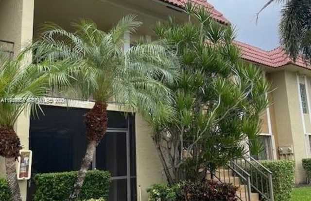 Photo of 321 Lakeview Dr