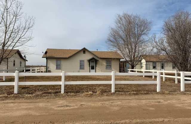 Photo of Charming 2-Bedroom Ranch with Stunning Views — Peaceful Country Living Just South of Milliken!