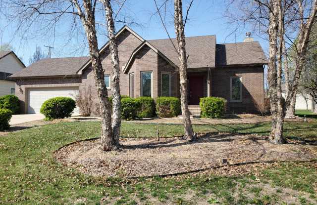 Single Family home in Spring valley estates S. of 143rd and Kellogg - 14220 East Castle Drive, Wichita, KS 67230