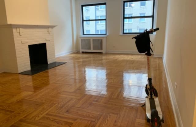 247 E 20th St 4K - 247 E 20th St, New York City, NY 10010