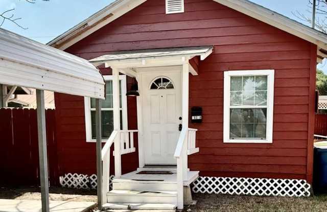 1623 W WASHINGTON ST. unit: B