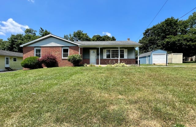 140 Girard Ave - 140 Girard Avenue, Oreland, PA 19038