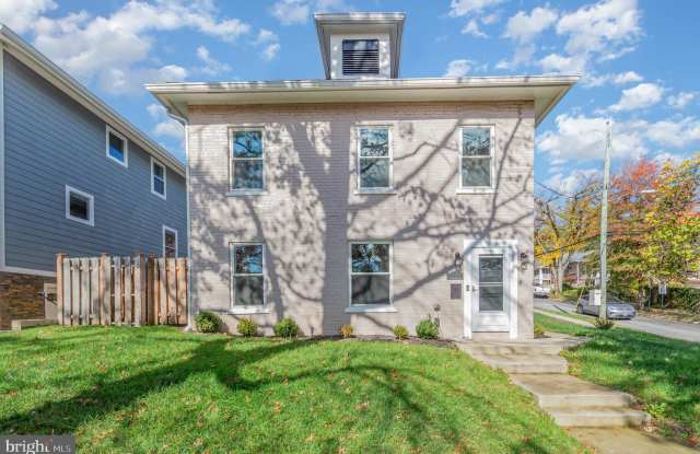 Photo of 3110 PERRY Street