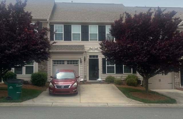 Lovely 3 Bed 2.5 Bath Townhome in Ballantyne. photos photos