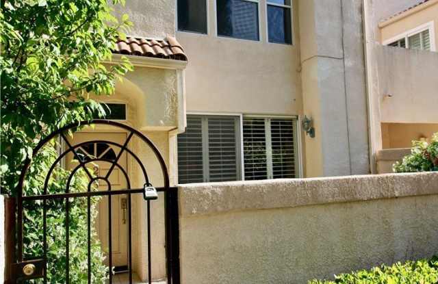 22325 Heritage Pass Place