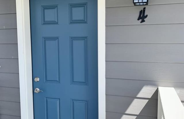 Photo of 850 Gibbon Street - 4