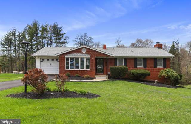 5 ORCHARD PLACE