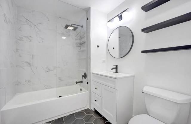 Photo of 1111 W 15Th Street