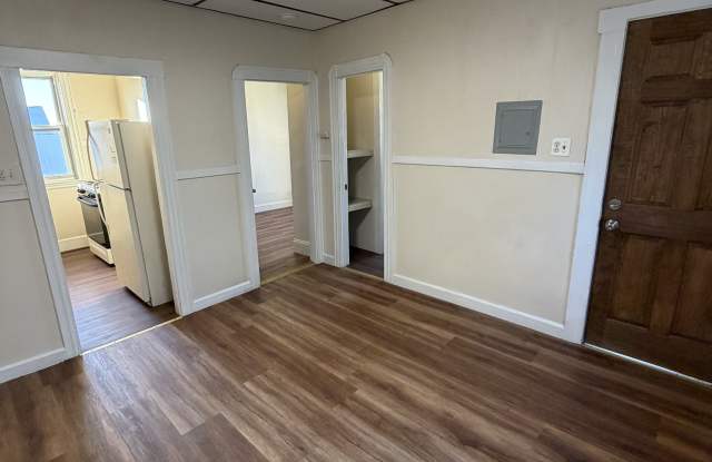 316 R Coffin Avenue - 9