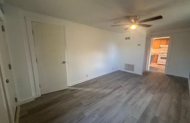 Radford, 1BR / 1BA, Available December 8th