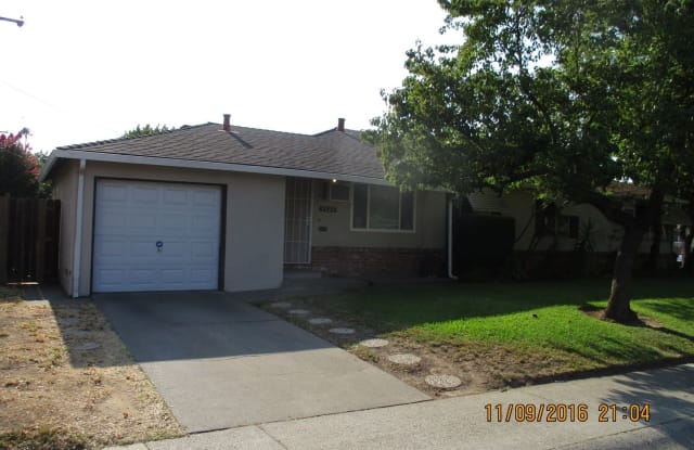 4425 58TH STREET - 4425 58th Street, Sacramento, CA 95820