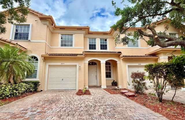 2674 SW 84th Ter