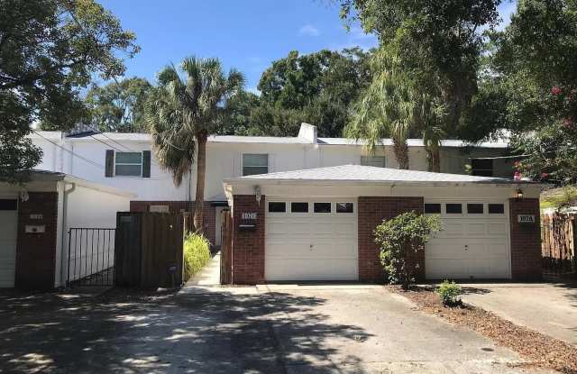 Photo of 107 S LAUBER WAY