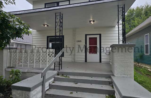 Photo of 1305 South Water Street