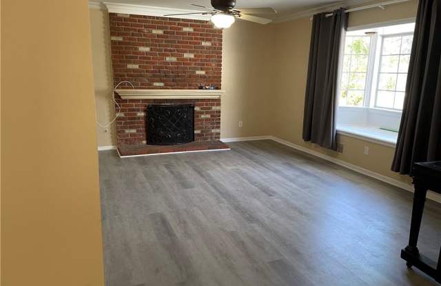 23832 Calvert Street