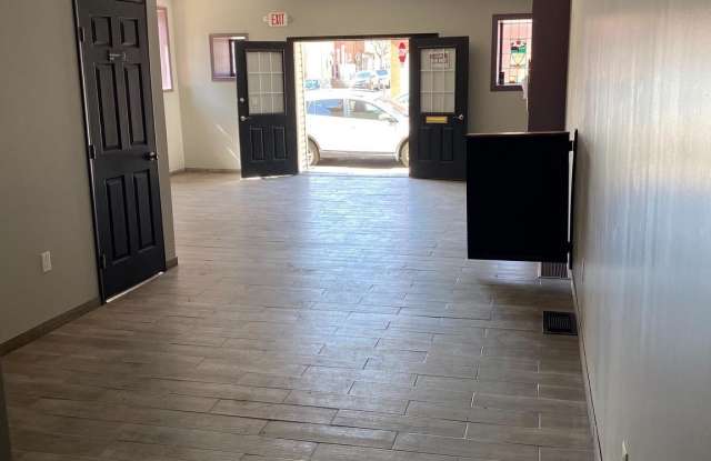 2725 E CLEARFIELD Street