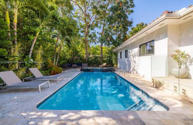 Photo of 1347 Bird Road